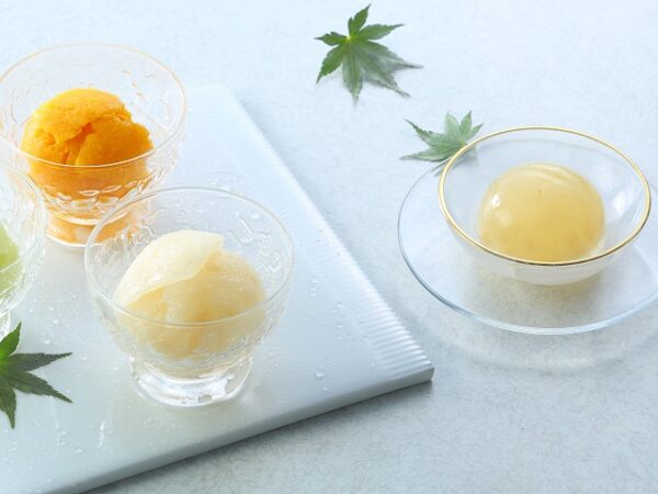 fruit sherbet (white peach and mango)