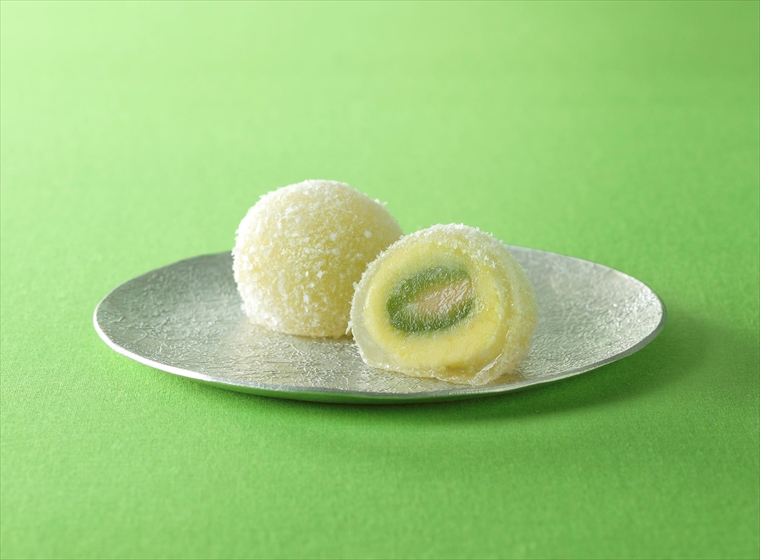 MOMOWAKAHIME Mochi rice cake with green peach