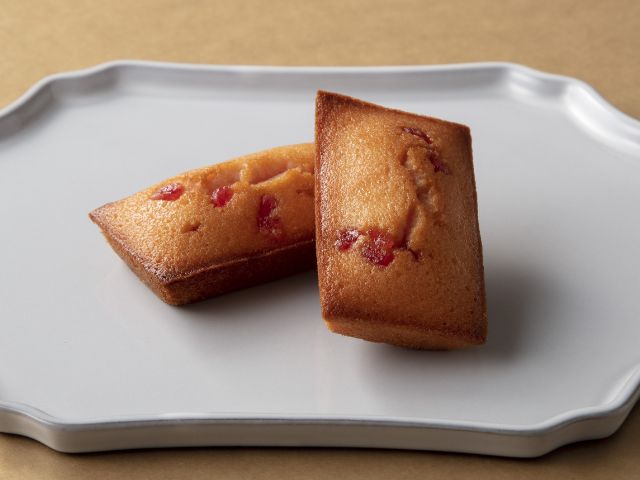 STRAWBERRY FINANCIER