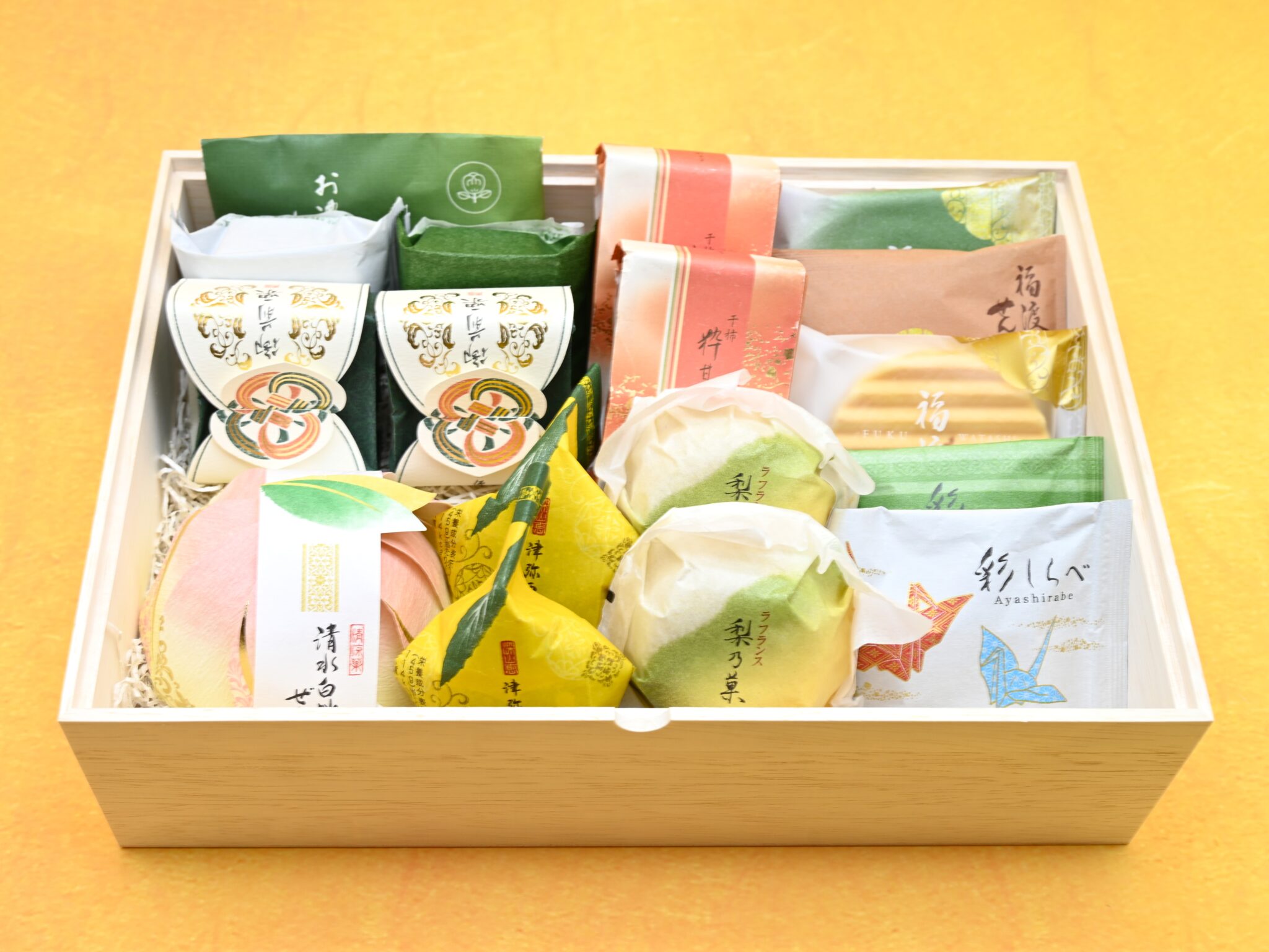 Assortment Box - K.Minamoto Online Store: WAGASHI