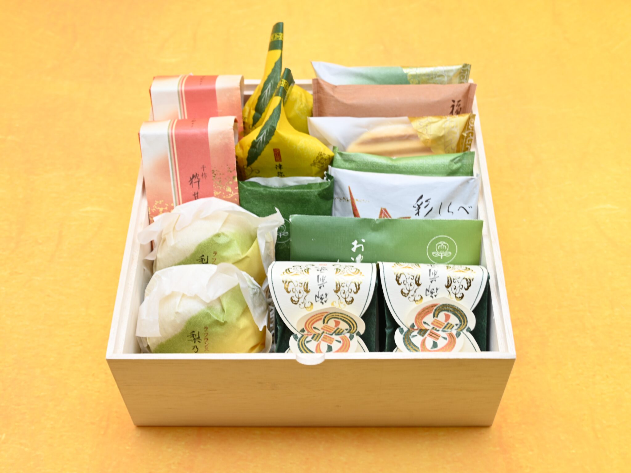 Assortment Box - K.Minamoto Online Store: WAGASHI