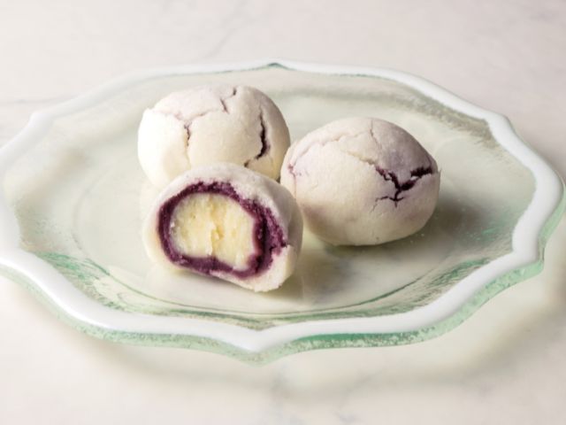 BLUEBERRY CHEESE BALL