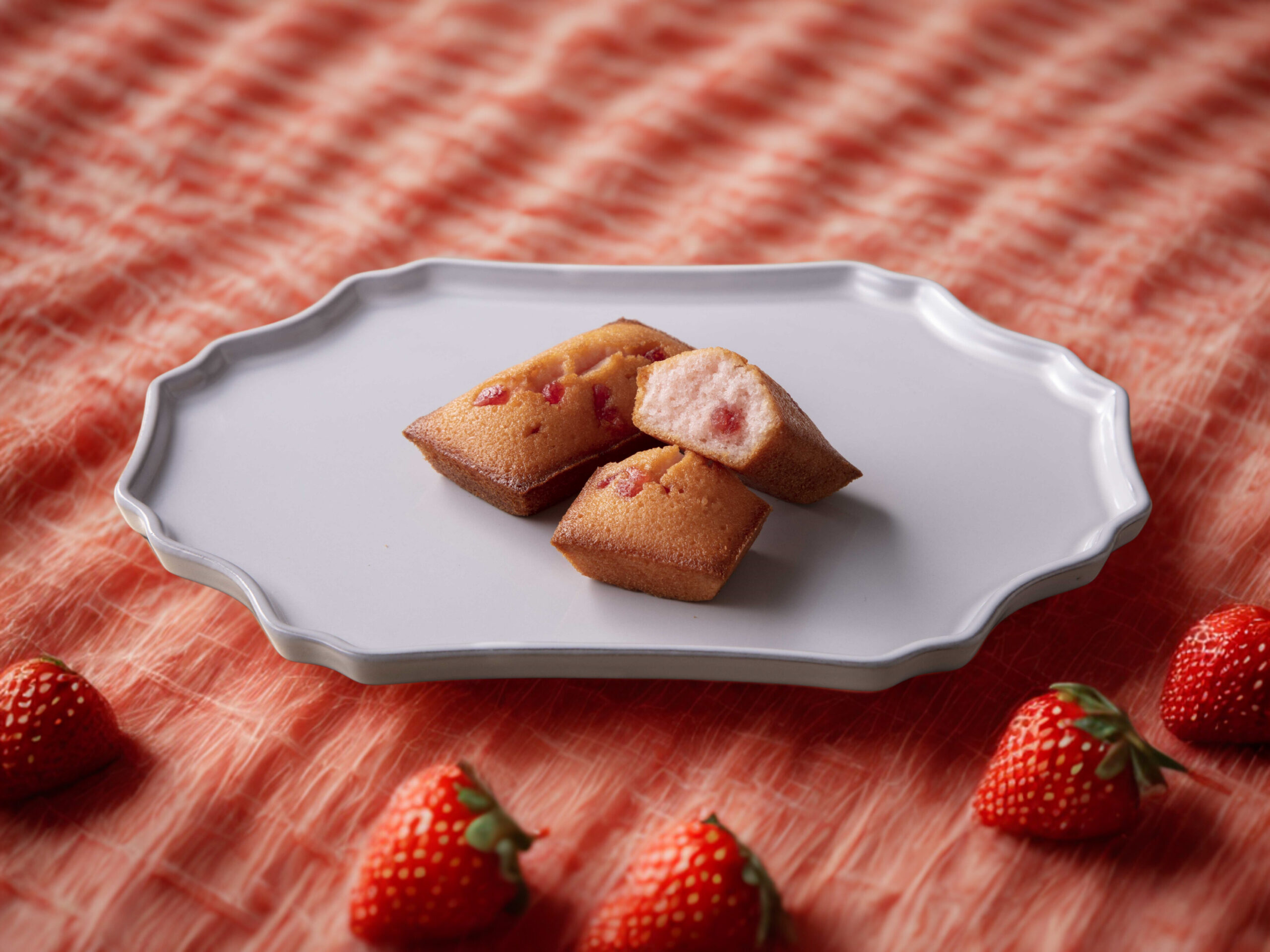 【NEW】STRAWBERRY FINANCIER
