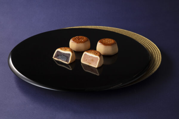 MOONCAKE