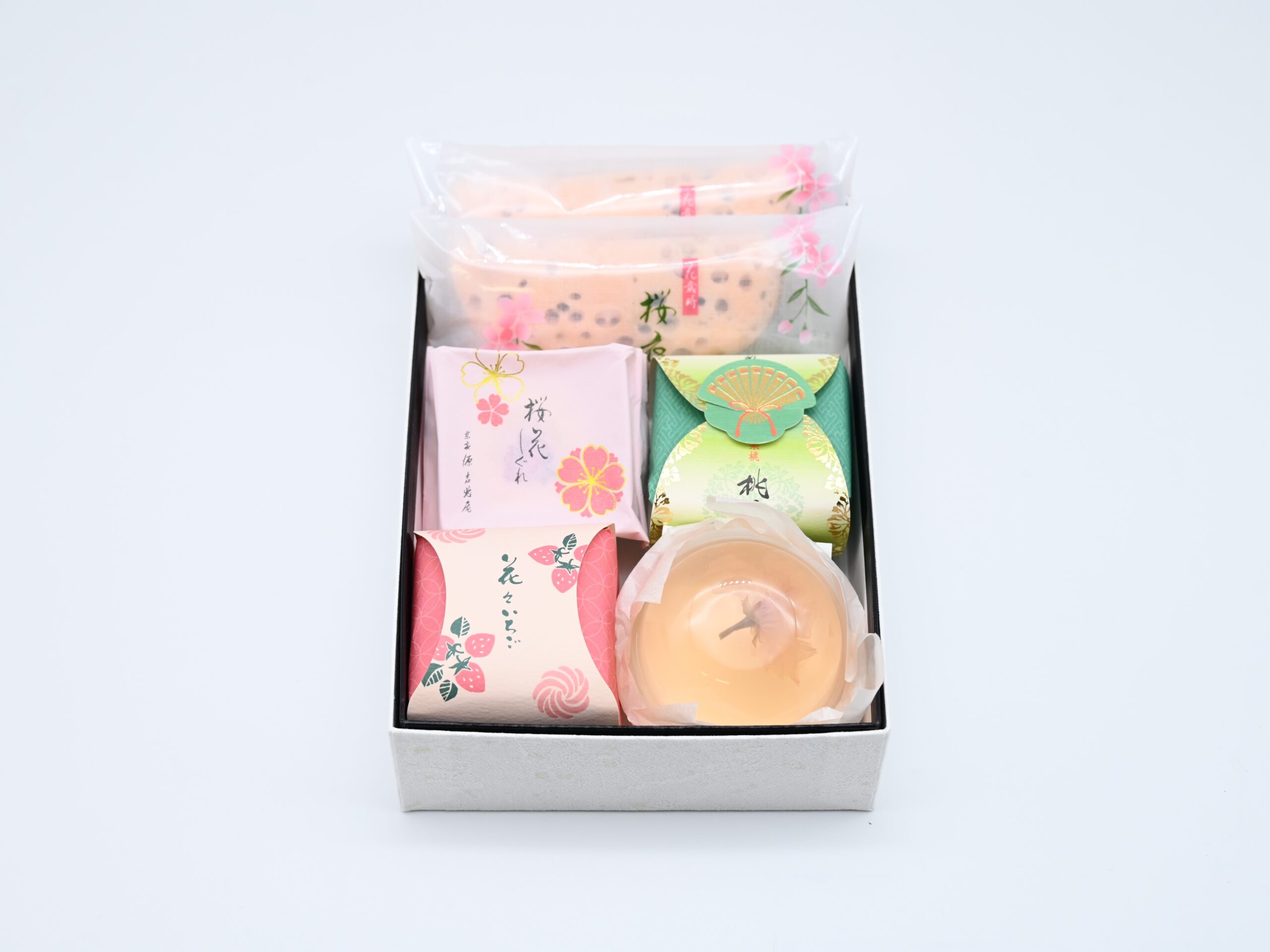 SPRING GIFT BOX SMALL image