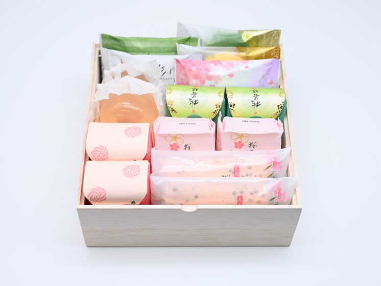 SPRING GIFT BOX LL