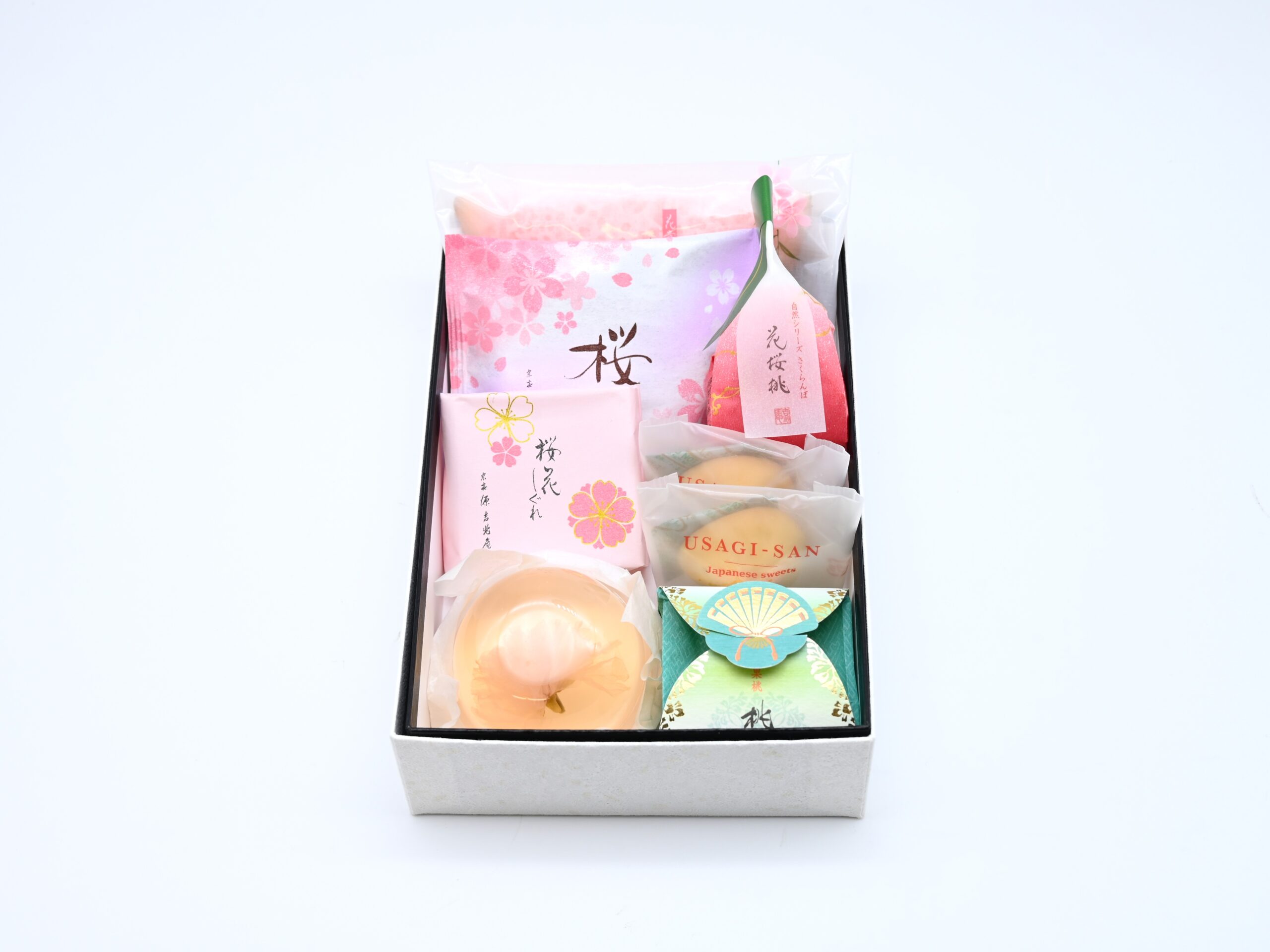 EASTER GIFT BOX SMALL 2026