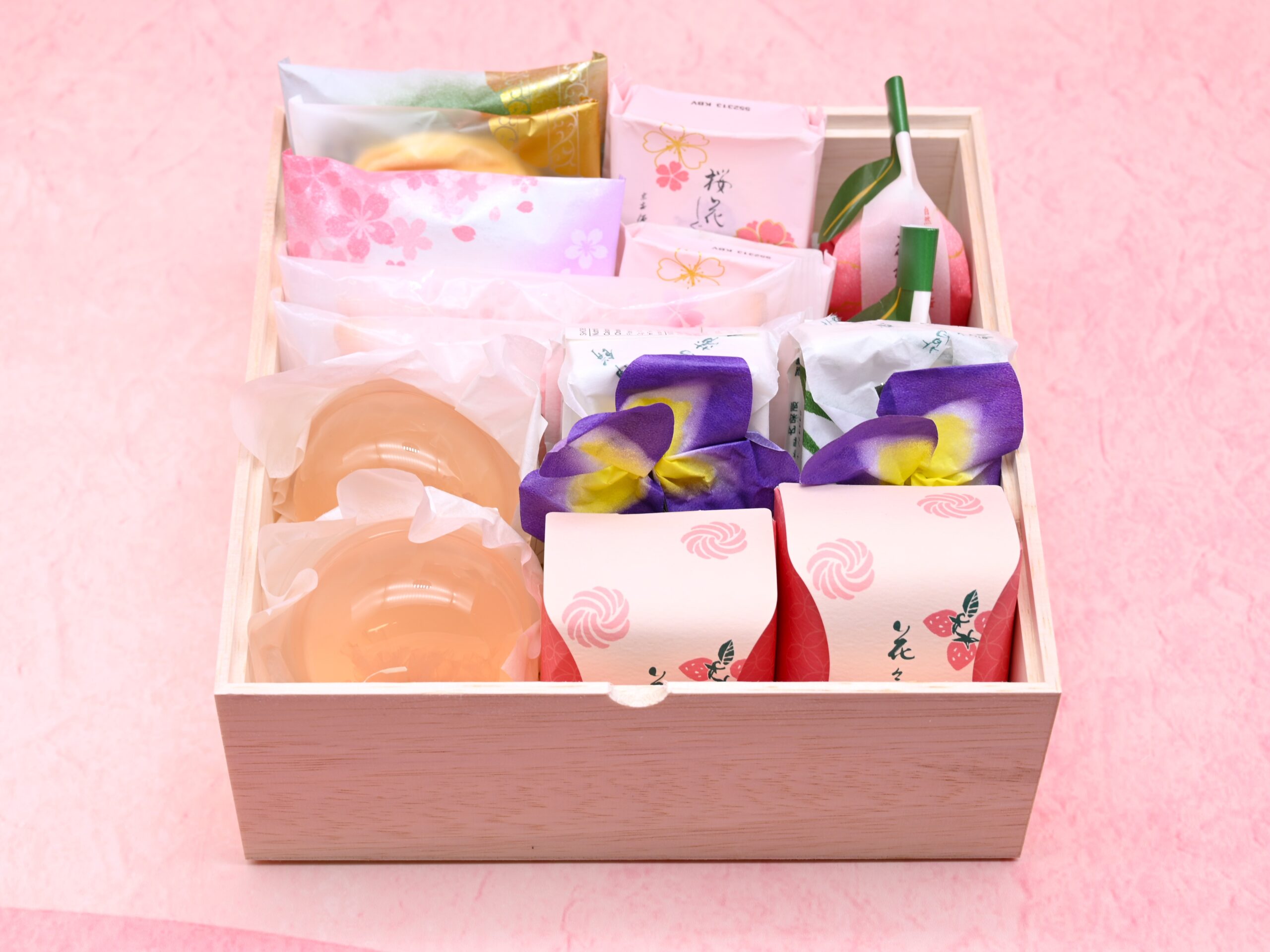 MOTHER'S DAY GIFT BOX LL 2026