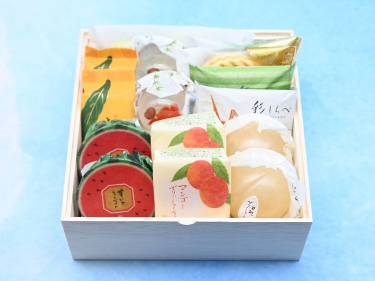 SUMMER GIFT BOX LL 2026